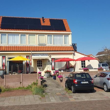 pension canberra Bergen aan Zee Esterno foto