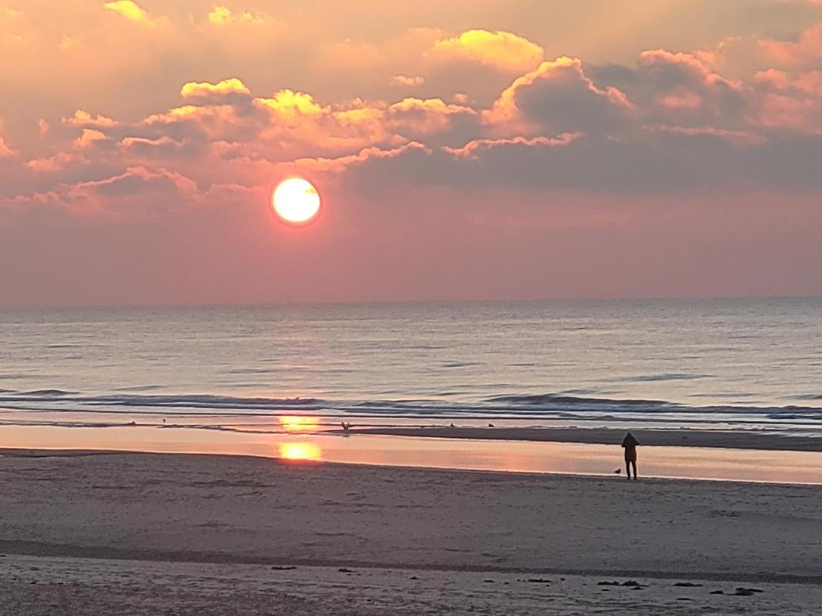 pension canberra Bergen aan Zee Esterno foto